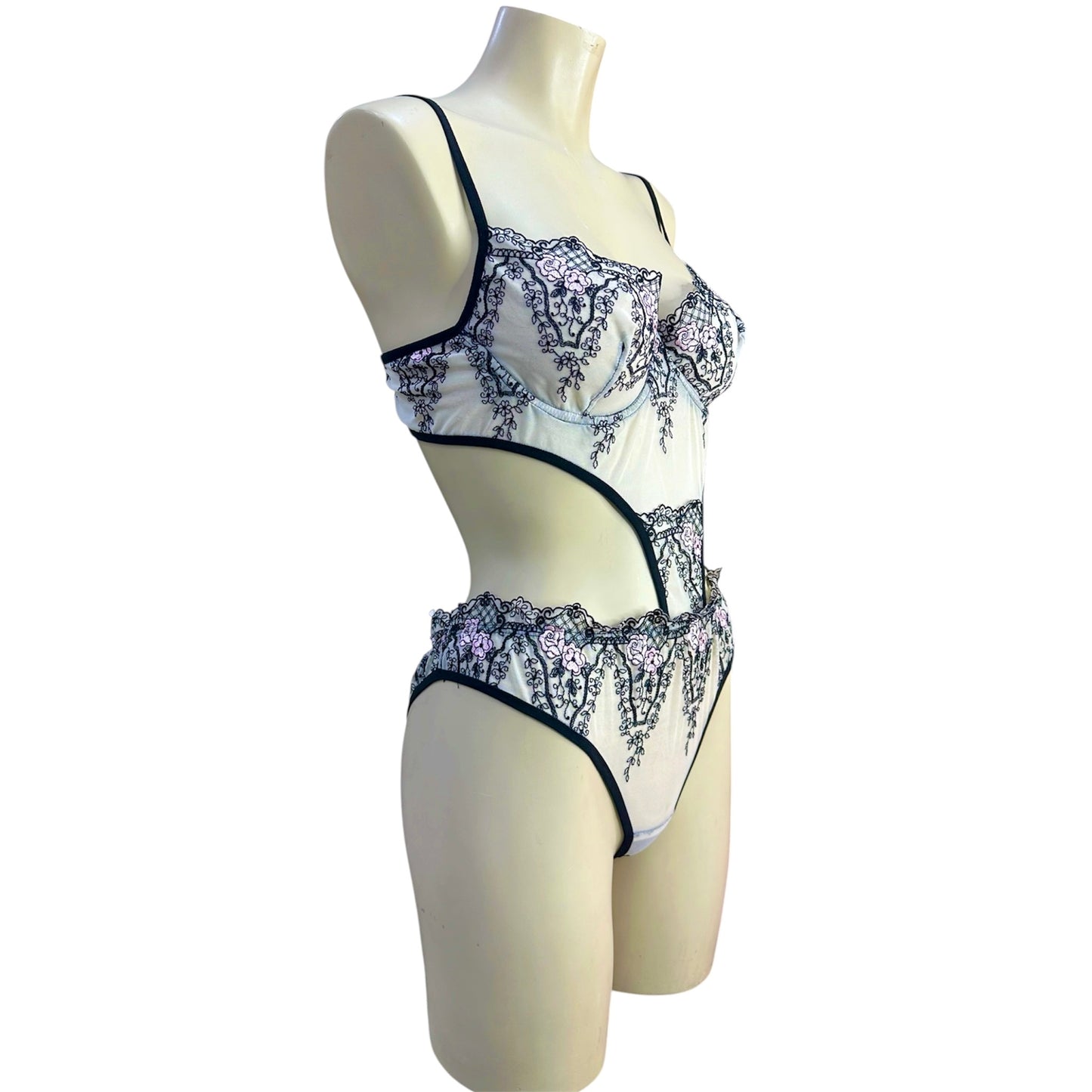 3-Piece Floral Lingerie Set 2
